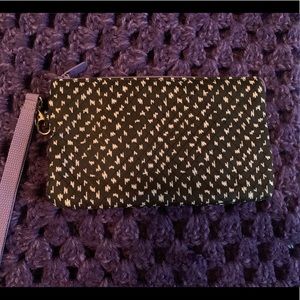 Thirty one wristlet